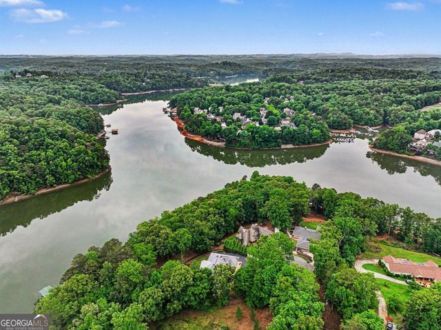 7913 S Barkers Bend Drive, Murrayville, GA 30564