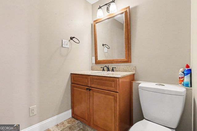 7913 S Barkers Bend Drive, Murrayville, GA 30564