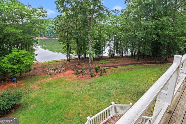 7913 S Barkers Bend Drive, Murrayville, GA 30564