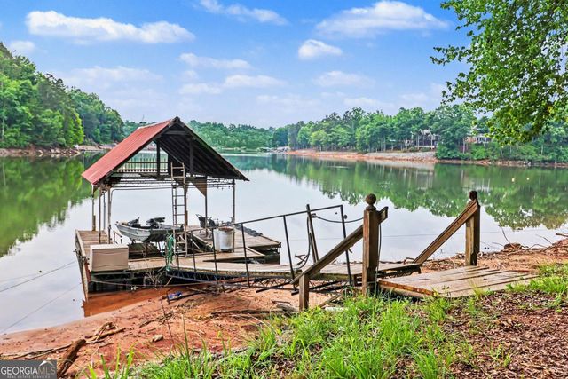 7913 S Barkers Bend Drive, Murrayville, GA 30564