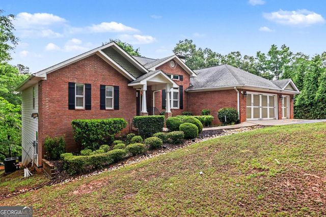 7913 S Barkers Bend Drive, Murrayville, GA 30564