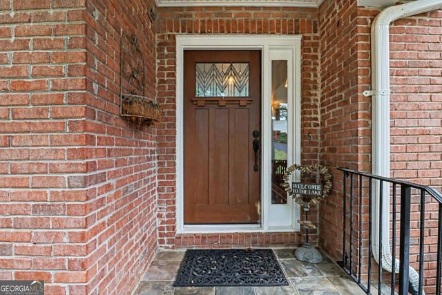 7913 S Barkers Bend Drive, Murrayville, GA 30564