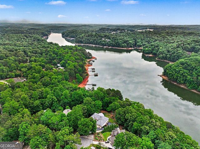 7913 S Barkers Bend Drive, Murrayville, GA 30564