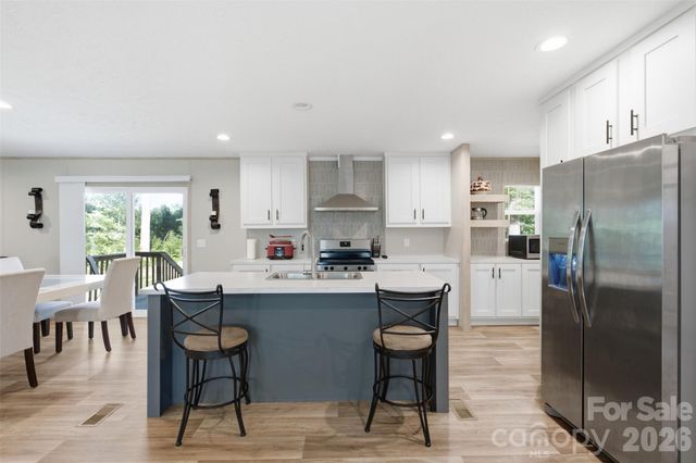 3194 Medicine Bow None, Claremont, NC 28610