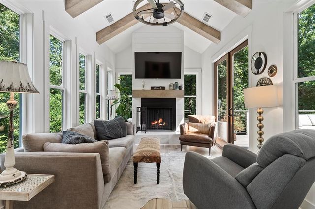 6014 Warpath Road, Flowery Branch, GA 30542