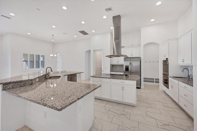 6927 INDUS VALLEY CIRCLE, Parrish, FL 34219