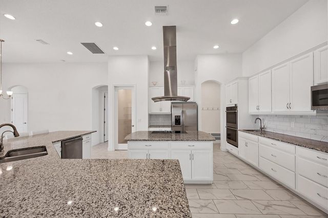 6927 INDUS VALLEY CIRCLE, Parrish, FL 34219