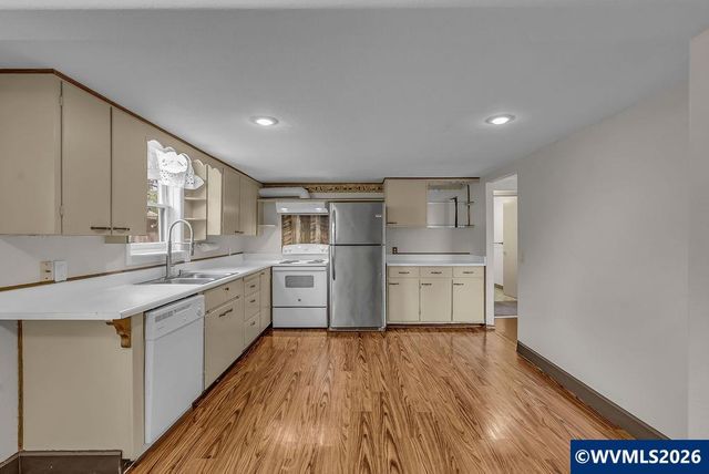 3270 Brown Rd NE, Salem, OR 97305
