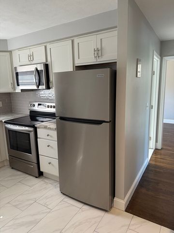 15 Washington St 9, Plainville, MA 02762