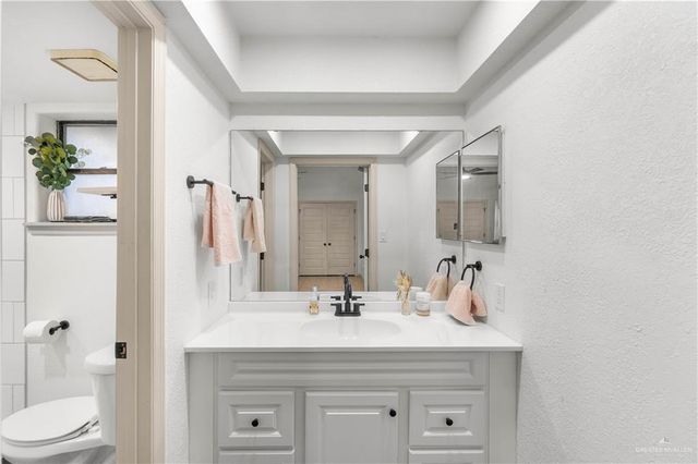 206 E Dominion Drive, Harlingen, TX 78550