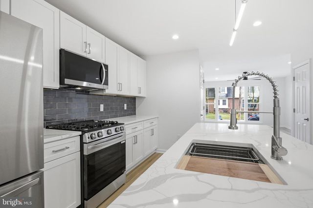 412 OHIO AVE, Folsom, PA 19033