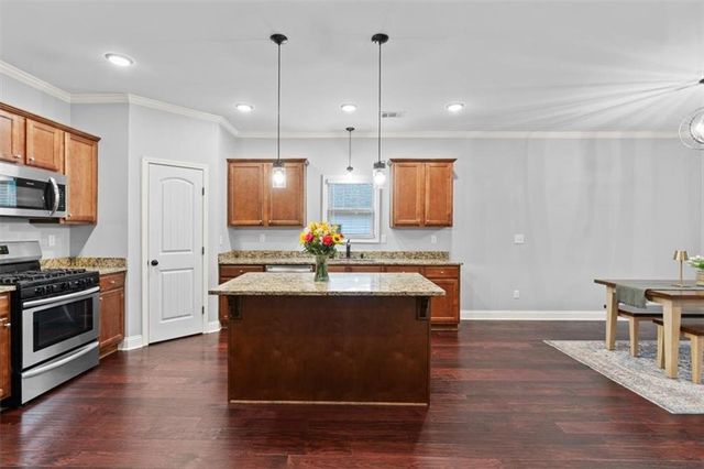 2085 Treehaven Court, Decatur, GA 30035