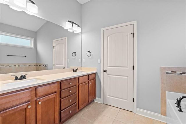 2085 Treehaven Court, Decatur, GA 30035