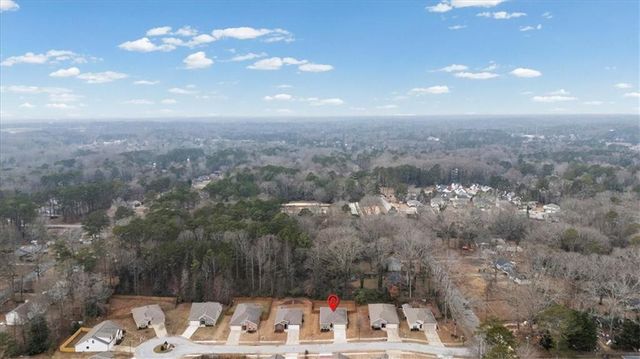 2085 Treehaven Court, Decatur, GA 30035