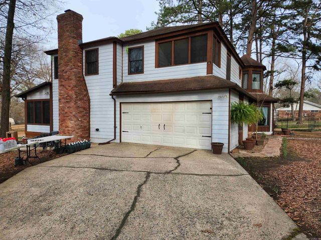 122 N Woodland Drive, Conway, AR 72032