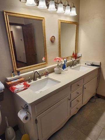 122 N Woodland Drive, Conway, AR 72032