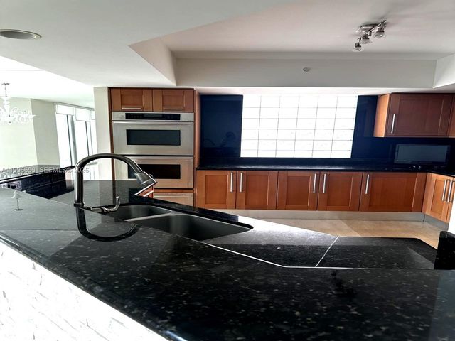 3301 NE 183rd St 809, Aventura, FL 33160