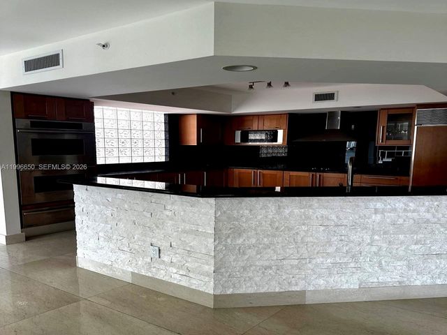 3301 NE 183rd St 809, Aventura, FL 33160