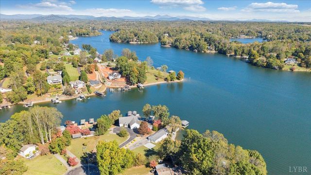 3018 Northridge Road, Hardy, VA 24101