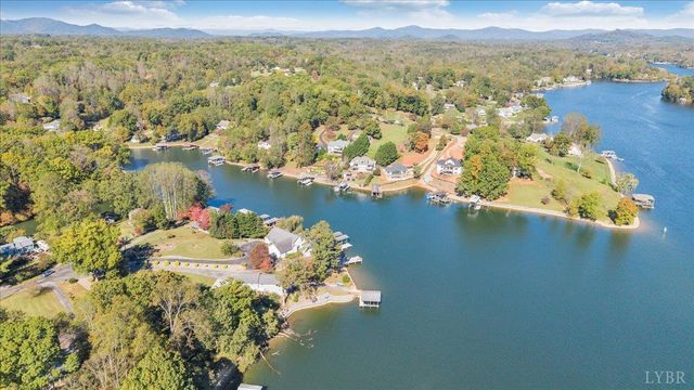 3018 Northridge Road, Hardy, VA 24101