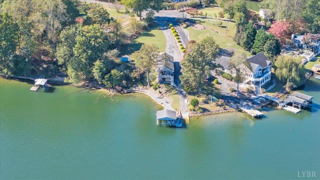 3018 Northridge Road, Hardy, VA 24101