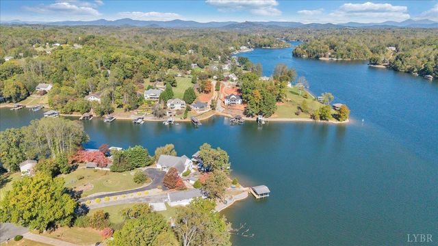 3018 Northridge Road, Hardy, VA 24101