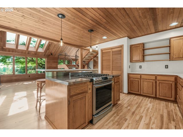 25904 Ne 150TH Way, Brush Prairie, WA 98606