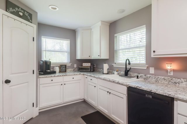 51 Decalb Oneal Road, Perkinston, MS 39573