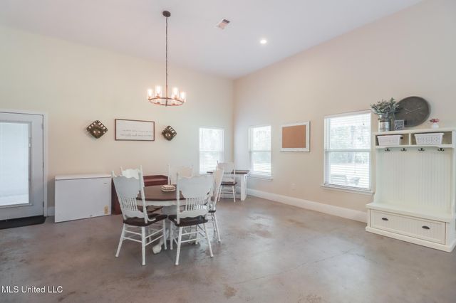51 Decalb Oneal Road, Perkinston, MS 39573