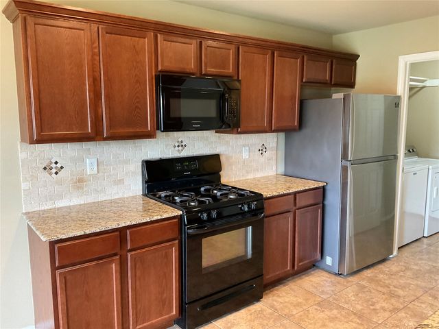 18328 E 42nd Place, Tulsa, OK 74134