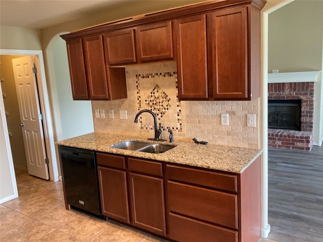 18328 E 42nd Place, Tulsa, OK 74134