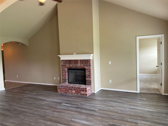 18328 E 42nd Place, Tulsa, OK 74134