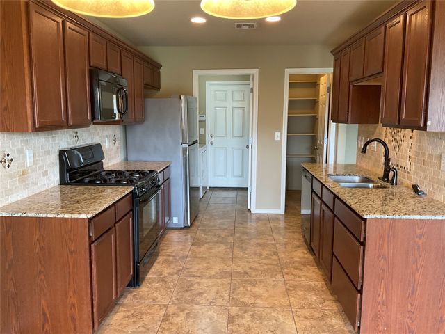18328 E 42nd Place, Tulsa, OK 74134