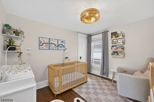 366 E Main St, Somerville Boro, NJ 08876