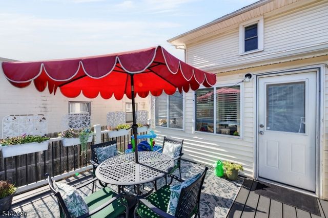 366 E Main St, Somerville Boro, NJ 08876