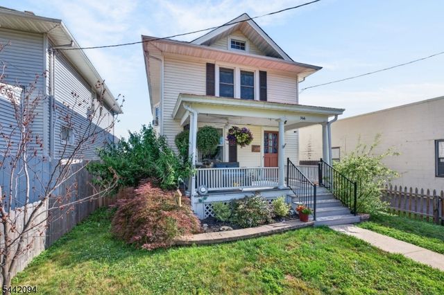 366 E Main St, Somerville Boro, NJ 08876