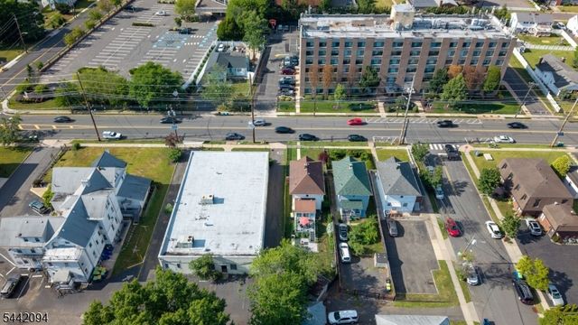 366 E Main St, Somerville Boro, NJ 08876