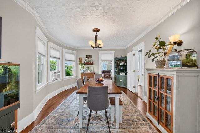 366 E Main St, Somerville Boro, NJ 08876
