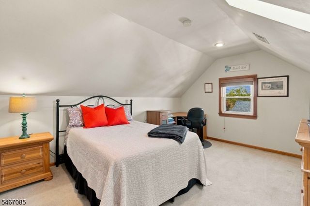 164 Arlington Blvd, North Arlington Boro, NJ 07031