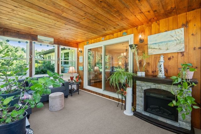 16 Burbank Lane, Lancaster, MA 01523