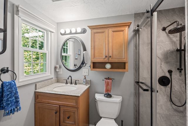 16 Burbank Lane, Lancaster, MA 01523