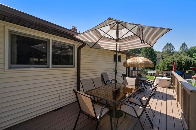 16 Burbank Lane, Lancaster, MA 01523