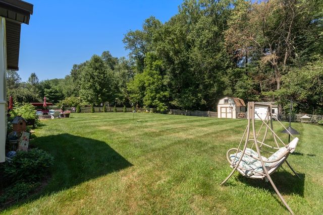 16 Burbank Lane, Lancaster, MA 01523