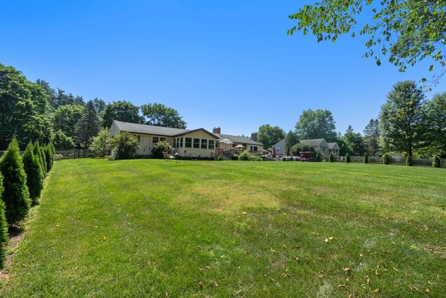 16 Burbank Lane, Lancaster, MA 01523