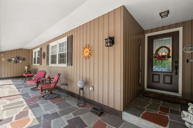 16 Burbank Lane, Lancaster, MA 01523