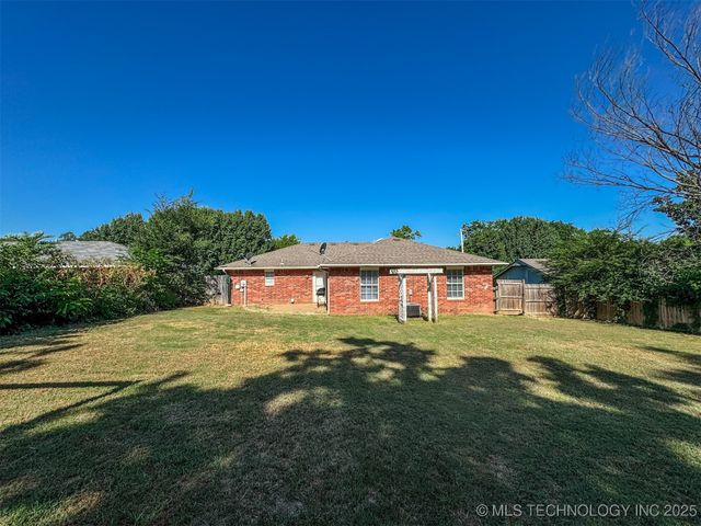 308 N East Street, Fort Gibson, OK 74434