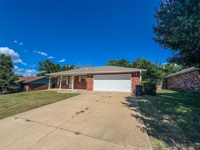 308 N East Street, Fort Gibson, OK 74434