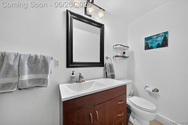 629 Bowers Street, Clawson, MI 48017