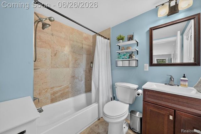 629 Bowers Street, Clawson, MI 48017