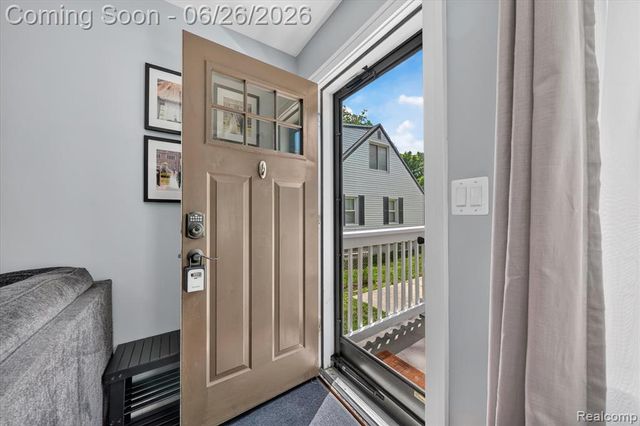 629 Bowers Street, Clawson, MI 48017